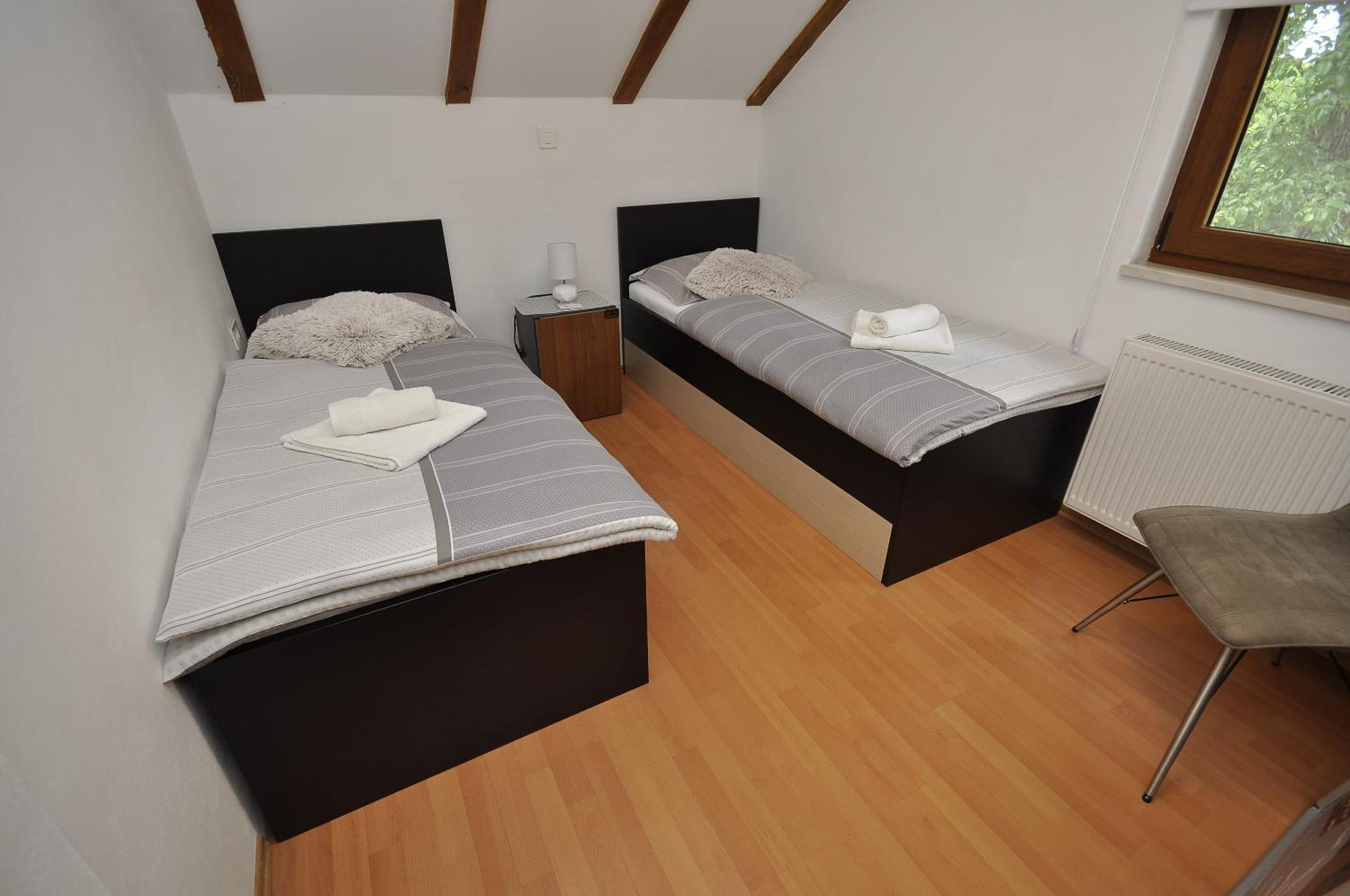 Holiday House Marija Villa Otocac Exterior photo
